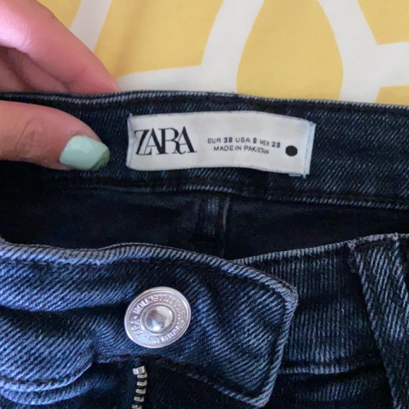 Zara Jeans - Picture 2 of 3